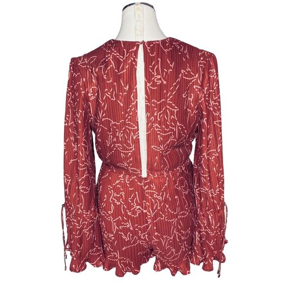 CMEO COLLECTIVE Dream Chaser Playsuit Romper size Large - Picture 3 of 14